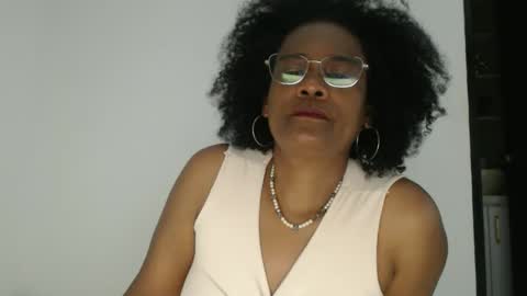 luxa online show from October 23, 10:38 pm