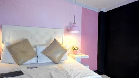 RousseWalker online show from November 28, 3:48 pm