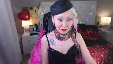 Roxalana online show from March 31, 12:05 pm