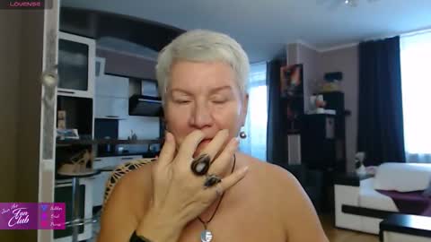 Roxana online show from February 12, 2:08 pm