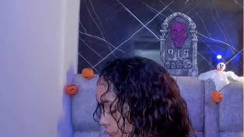 Roxanna online show from October 22, 11:48 am