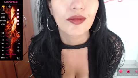 Roxanne Summers online show from June 22, 2:25 pm