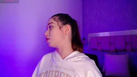 Roxie  online show from February 22, 7:21 pm