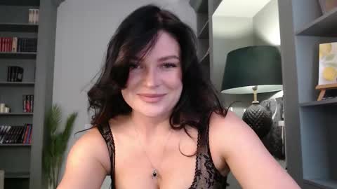 roxxiejet online show from October 7, 8:41 am