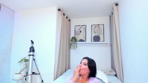 Roxy hell online show from June 11, 12:32 am