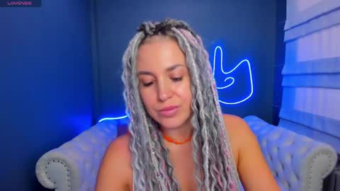 Roxy online show from April 22, 2:52 am