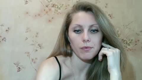 roxyfox18x01 online show from March 9, 3:26 pm