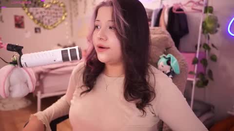 roxysuh online show from November 30, 8:29 am