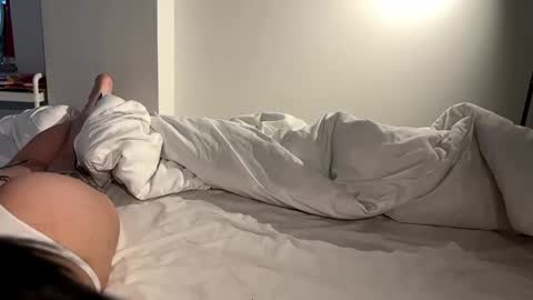 Jess online show from April 19, 5:07 am