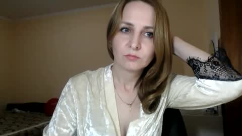 Ruth online show from November 29, 8:24 pm