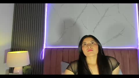 rynnaa online show from March 18, 3:33 am