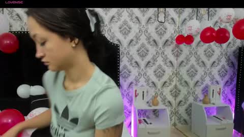 Saara Brown online show from February 11, 12:36 pm