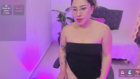 saaya_tay online show from September 28, 4:19 am