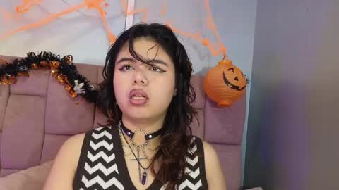 Snapshot of sabinamerchetti_ chatting on October 22, 2:38 am Sabina Merchetti online show from October 22, 2:38 am