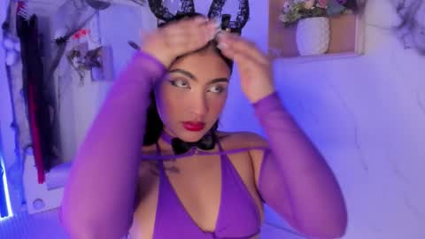 mariana  online show from October 30, 5:54 am