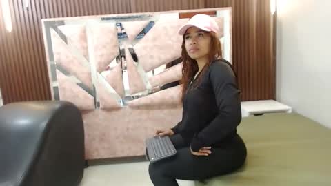 sabrinaroosa202cl online show from October 23, 12:11 pm