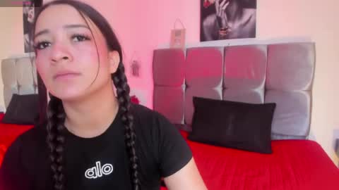 saday_wish online show from April 11, 1:37 pm