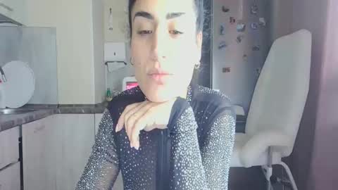 Queen online show from November 16, 12:16 pm