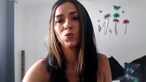 Snapshot of sahana_ashika chatting on February 21, 6:48 pm Sahana Ashika online show from February 21, 6:48 pm