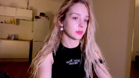 Sofia online show from December 17, 4:05 am