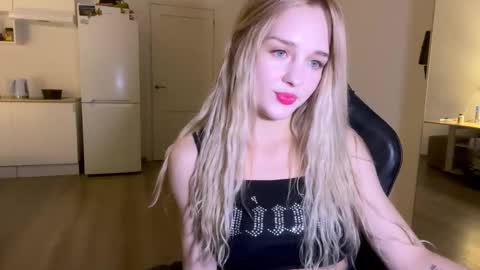 Sofia online show from November 11, 9:45 pm