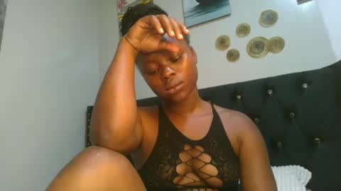 sallysasha254 online show from January 18, 7:26 pm