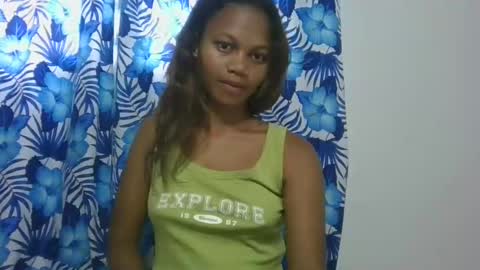 Snapshot of sallywett chatting on February 22, 3:56 am SallyWett online show from February 22, 3:56 am
