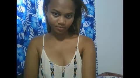 Snapshot of sallywett chatting on March 1, 1:07 pm SallyWett online show from March 1, 1:07 pm