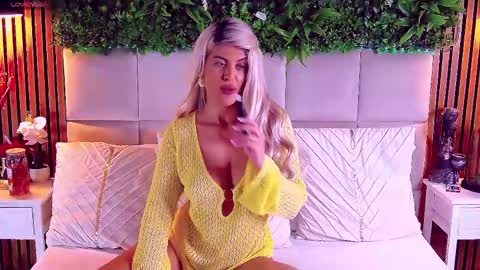 SalmaRoze online show from May 30, 5:27 am