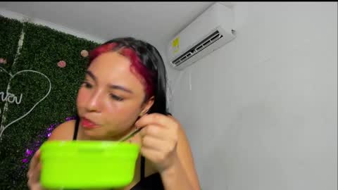 salome online show from January 13, 5:44 pm