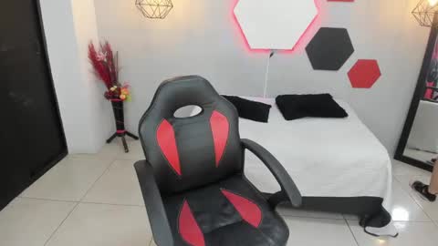 martina online show from February 9, 3:53 am