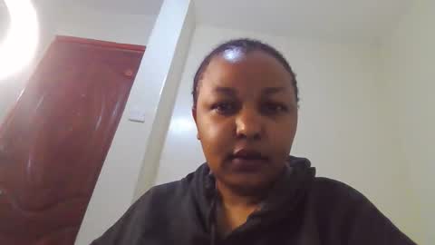 salty_surprise_ online show from December 16, 6:19 am