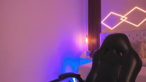 samabiecrussie online show from February 3, 12:21 am