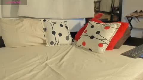 Snapshot of samannthaa_1 chatting on February 19, 12:00 pm samannthaa_1 online show from February 19, 12:00 pm