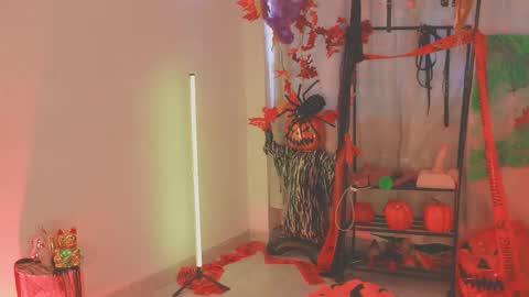 SAMANTA online show from November 9, 1:40 pm