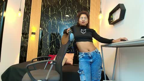    online show from April 10, 11:16 am