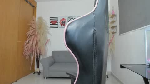 Samantha ga online show from February 7, 7:06 pm