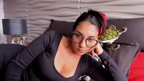 Samantha online show from January 28, 8:04 pm