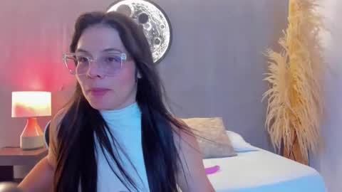 S A M A N T H A online show from January 5, 7:17 pm