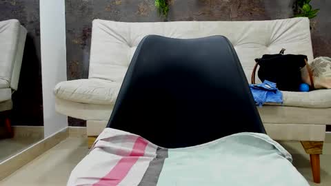 samantha_milfs online show from December 15, 10:42 am