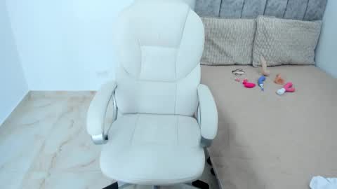 sam online show from February 20, 6:24 pm