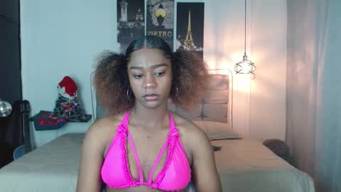 samara_roxx online show from December 14, 3:34 am