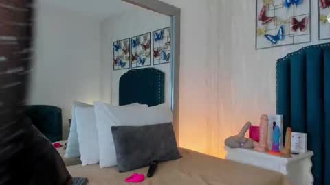 Samara Warren online show from February 21, 11:33 am