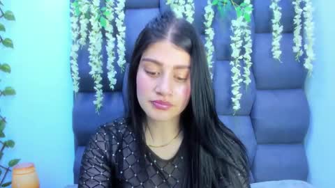 Snapshot of samarhamiller_ chatting on October 21, 3:27 pm samarhamiller_ online show from October 21, 3:27 pm