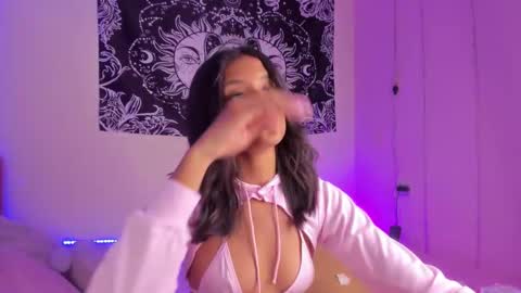 samirose_ online show from March 25, 12:16 am