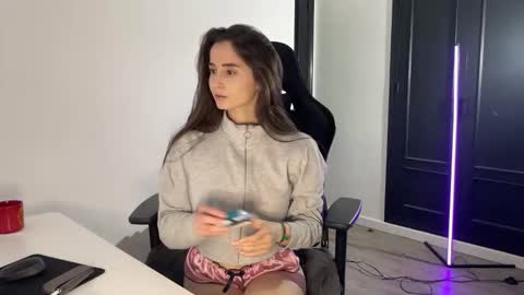 SamLure1 online show from April 17, 11:40 pm