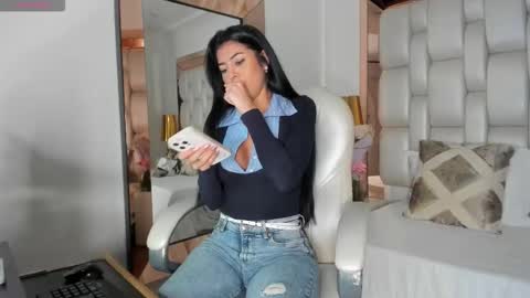 Sammy online show from November 18, 5:47 pm