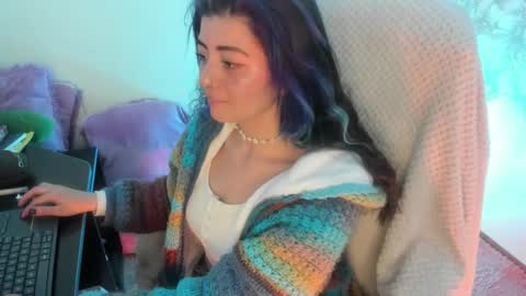   online show from December 14, 6:19 am