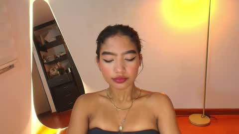 Snapshot of samy_jonnes_ chatting on September 24, 1:37 am Hello I am absent due to a family calamity I will return soon-hola estoy ausente por un problema familiar volvere pronto. online show from September 24, 1:37 am