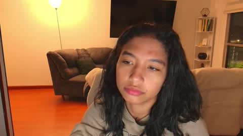 Snapshot of samy_jonnes_ chatting on October 6, 11:42 pm Hello I am absent due to a family calamity I will return soon-hola estoy ausente por un problema familiar volvere pronto. online show from October 6, 11:42 pm